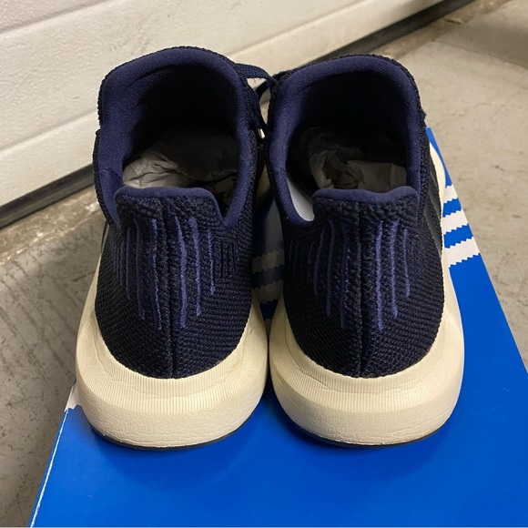 Adidas Swift Run M Sneaker AC7165 - Men’s 9 - Navy, White, w/ Box - Picture 5 of 13